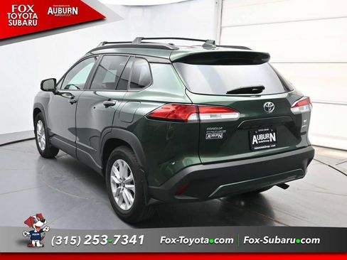 Used 2022 Toyota Corolla Cross LE w/ Moonroof Package AWD/4WD image 13