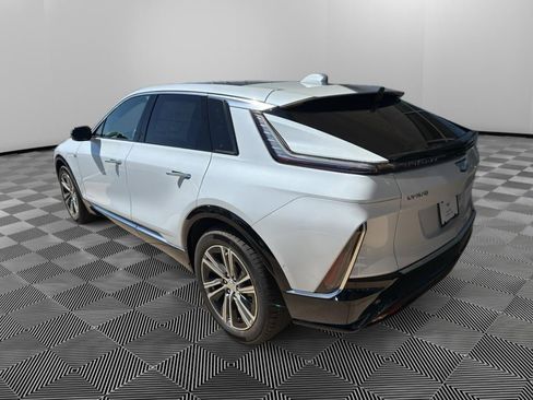 New 2026 Cadillac Lyriq Luxury image 5