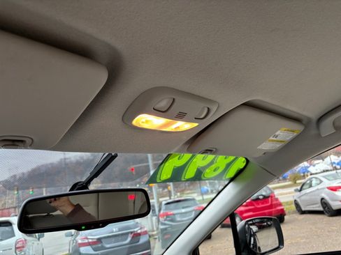 Used 2014 Subaru Impreza 2.0i Premium w/ All-Weather Package w/CVT image 17