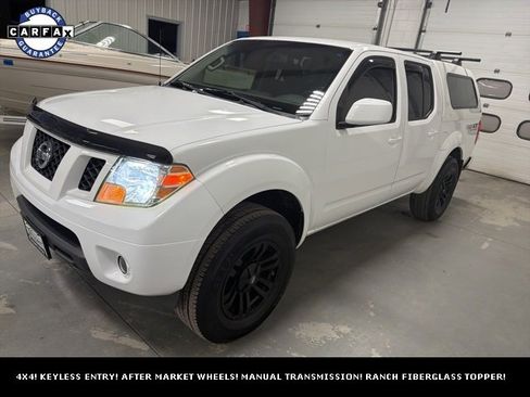 Used 2012 Nissan Frontier PRO-4X image 3