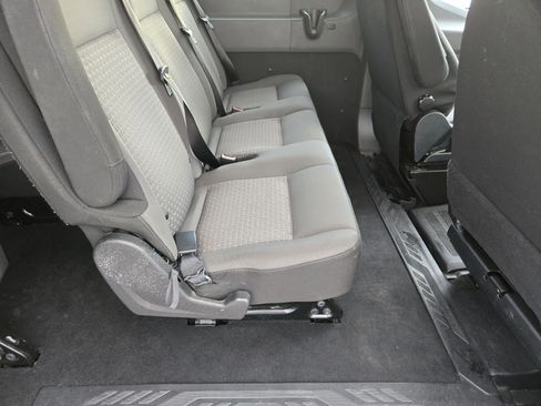 Used 2023 Ford Transit 350 XLT image 22