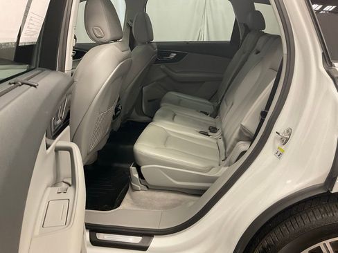 Used 2018 Audi Q7 3.0T Prestige image 22