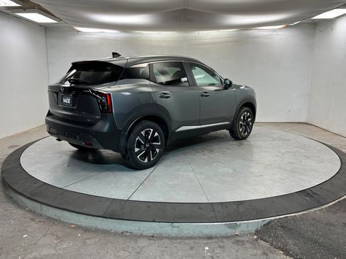 New 2026 Nissan Kicks SV image 5