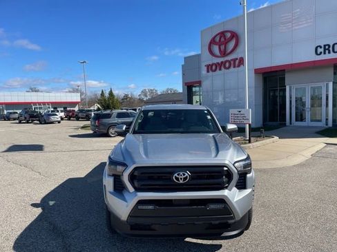 New 2026 Toyota Tacoma SR5 image 2