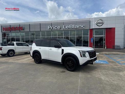 Used 2025 Nissan Armada PRO-4X AWD/4WD image 1