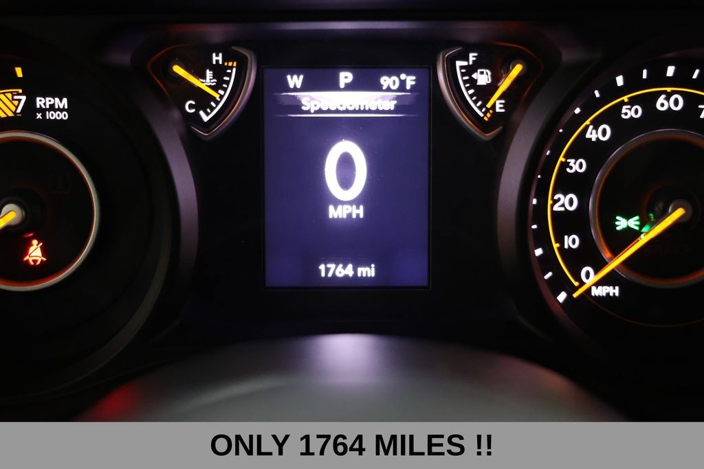Used 2025 Jeep Wrangler Unlimited Sport AWD/4WD image 8