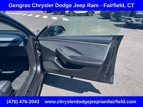 Used 2025 Tesla Model 3 Long Range RWD image 12