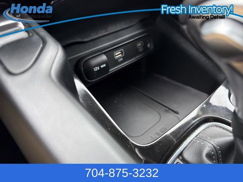 Used 2023 Kia Telluride S w/ S Sunroof Package image 29