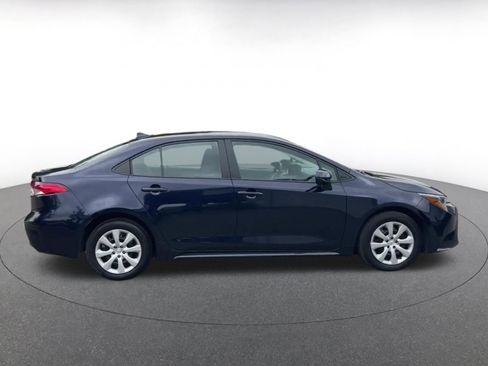 Used 2025 Toyota Corolla LE image 16