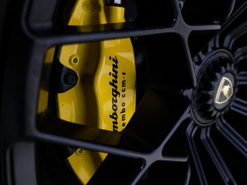 Used 2022 Lamborghini Huracan STO image 78