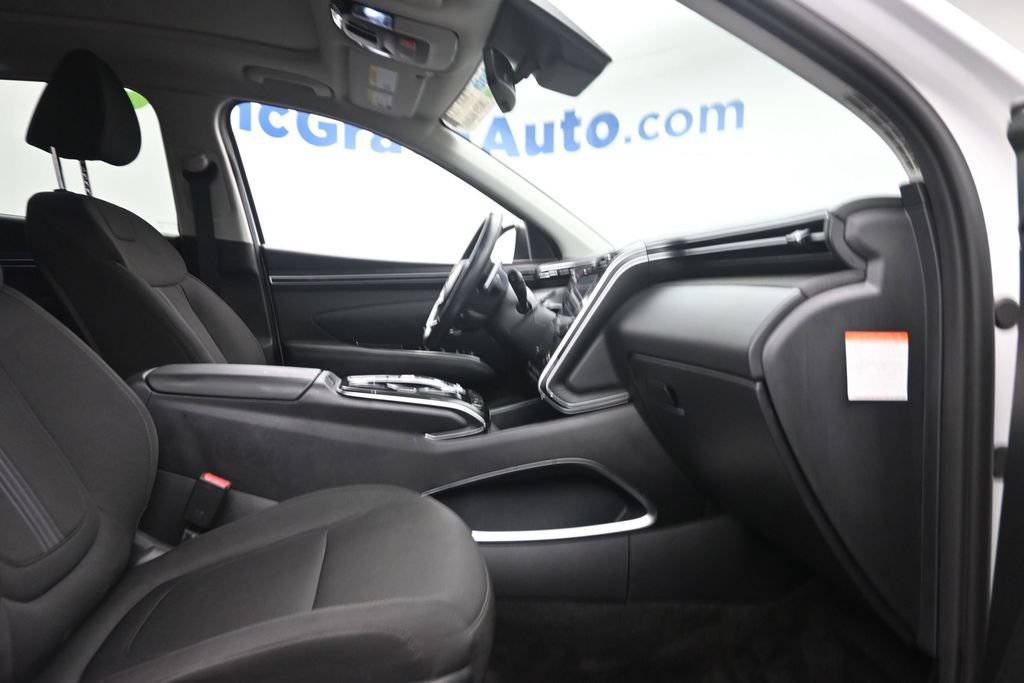 Used 2022 Hyundai Tucson SEL w/ Cargo Package AWD/4WD image 9