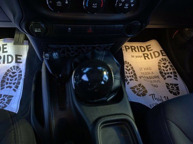 Used 2013 Jeep Wrangler Sport AWD/4WD image 17