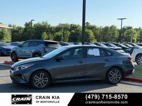 Certified 2024 Kia Forte GT-Line FWD image 4