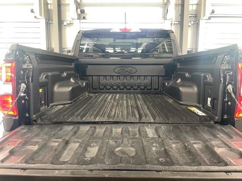 Used 2023 Ford Maverick Lariat w/ Lariat Luxury Package image 28