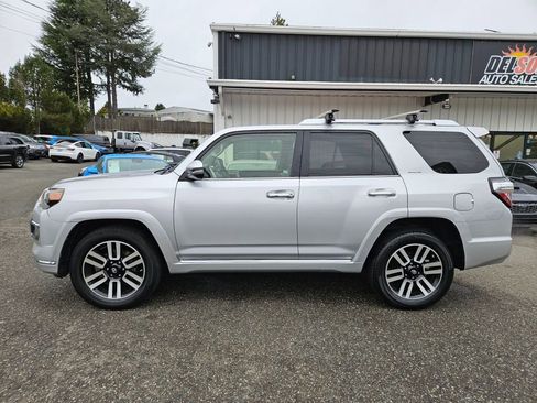 Used 2015 Toyota 4Runner Limited image 13