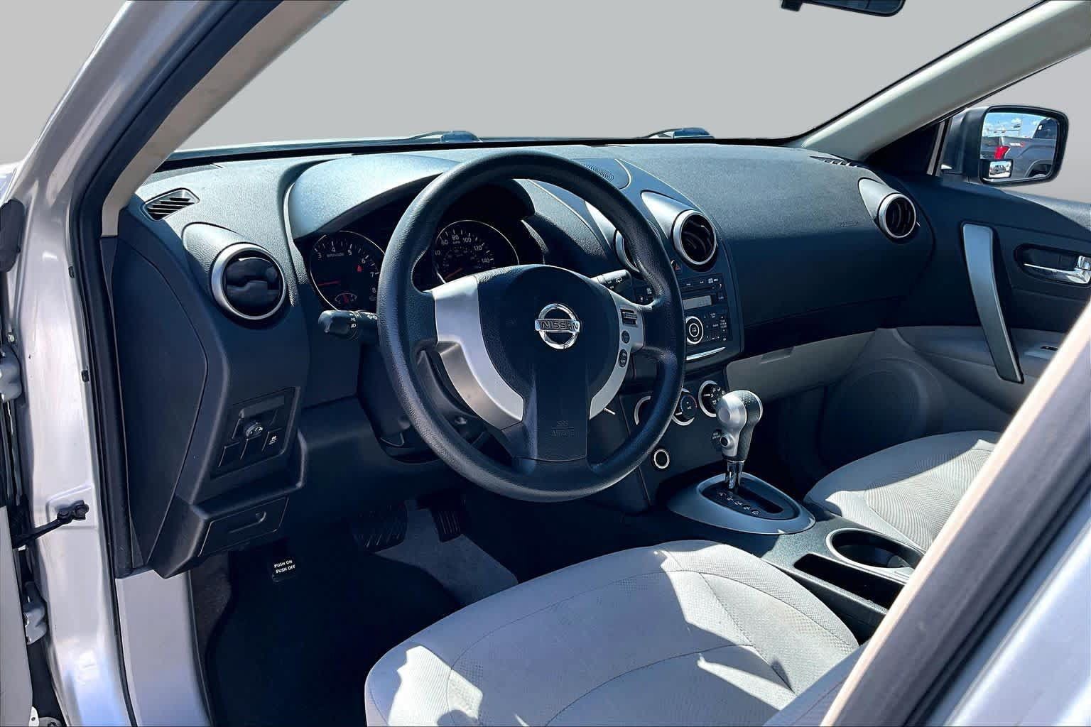 Used 2011 Nissan Rogue S FWD image 17