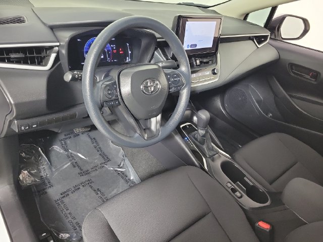 Used 2026 Toyota Corolla LE FWD image 18