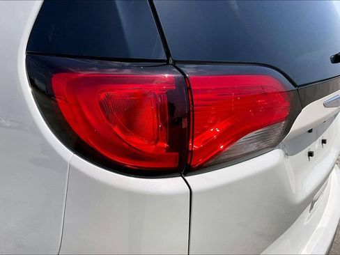 Certified 2019 Chrysler Pacifica Touring-L Plus FWD image 20