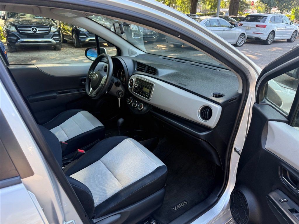 Used 2012 Toyota Yaris LE FWD image 16