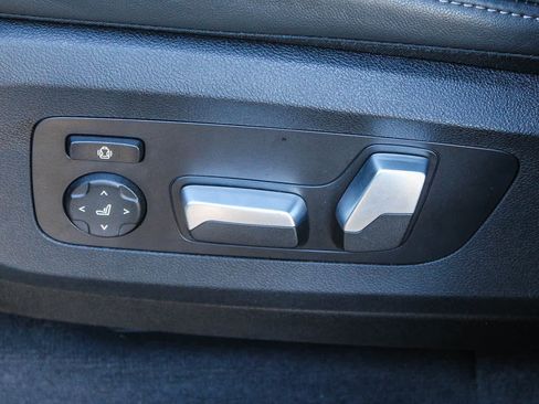 Used 2023 BMW X5 xDrive40i w/ Premium Package image 19