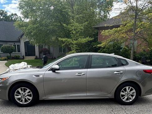 Used 2018 Kia Optima LX FWD image 8
