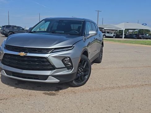 Used 2023 Chevrolet Blazer LT FWD image 10