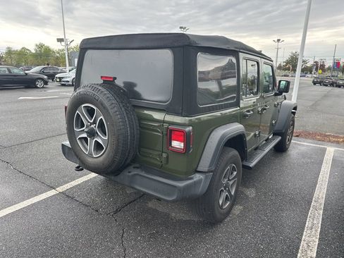 Used 2022 Jeep Wrangler Unlimited Sport AWD/4WD image 3