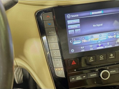 Used 2022 INFINITI QX50 Essential FWD image 18