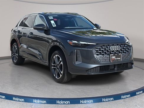 New 2025 Audi Q5 Premium image 1