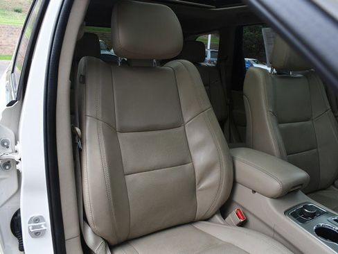 Used 2012 Jeep Grand Cherokee Limited w/ Luxury Group II AWD/4WD image 27