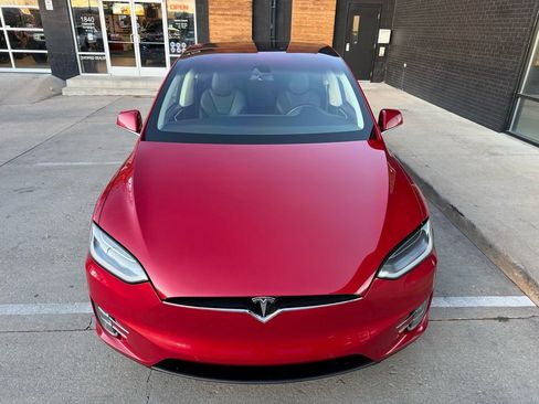 Used 2016 Tesla Model X 75D image 9