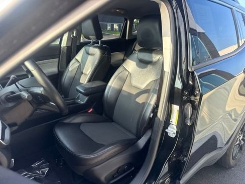 Used 2022 Jeep Compass Latitude w/ Convenience Group AWD/4WD image 14