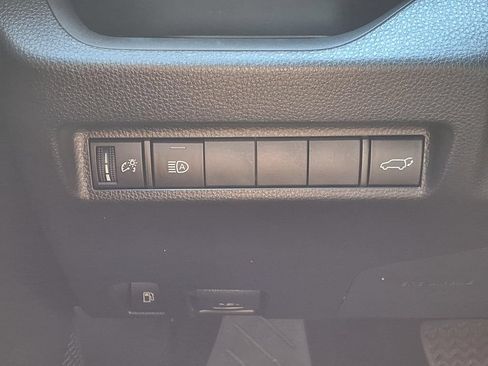 Used 2022 Toyota RAV4 XLE Premium AWD/4WD image 24