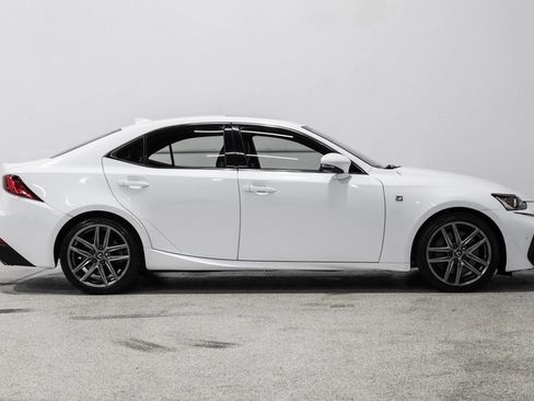 Used 2019 Lexus IS 300 image 6