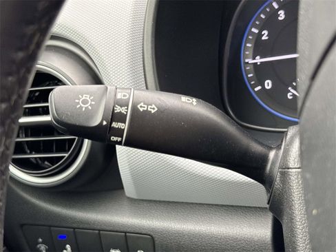 Used 2021 Hyundai Kona SEL image 19