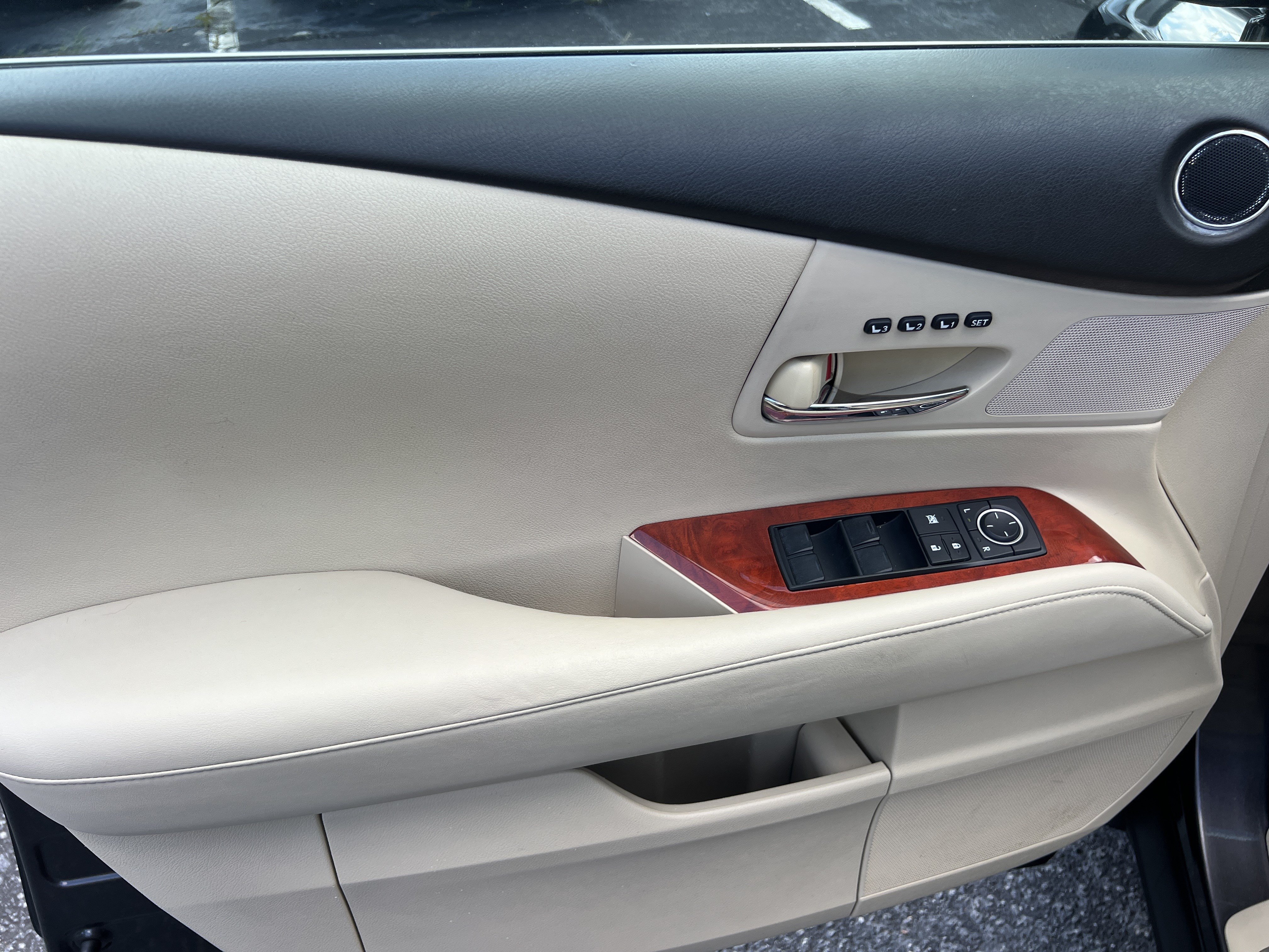 Used 2010 Lexus RX 350 AWD image 11