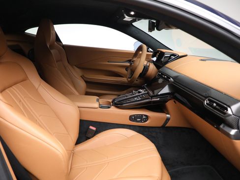 New 2026 Aston Martin V8 Vantage Coupe image 19