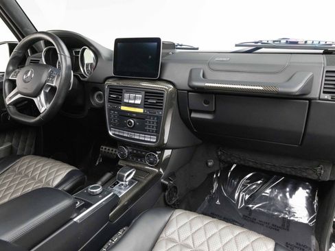 Used 2017 Mercedes-Benz G 63 AMG 4MATIC image 2