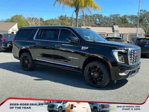 New 2026 GMC Yukon XL Denali w/ Sun & Power Step Package image 11