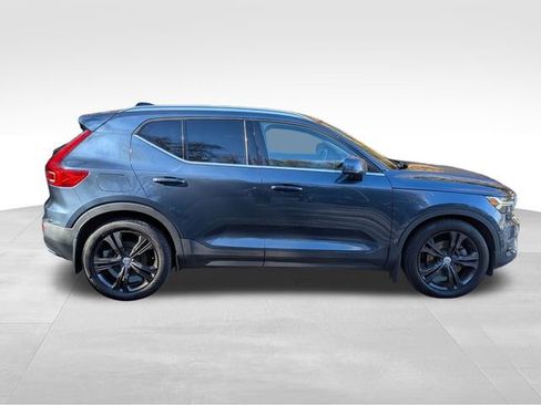 Used 2020 Volvo XC40 T5 Inscription image 8