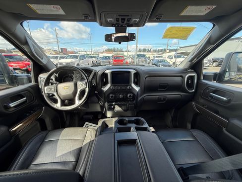 Used 2020 Chevrolet Silverado 3500 LT w/ Convenience Package image 12