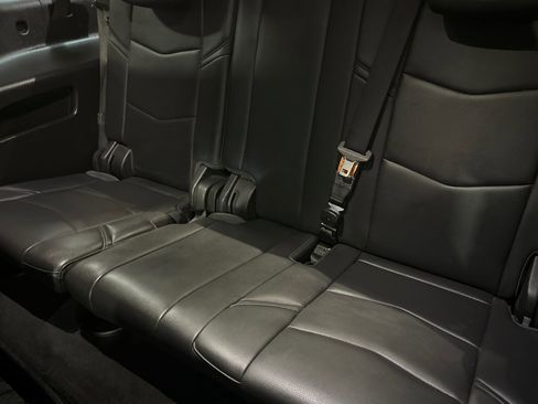 Used 2018 Cadillac Escalade ESV Luxury image 18