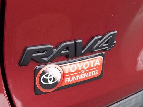 Certified 2020 Toyota RAV4 LE w/ All Weather Liner Package image 29