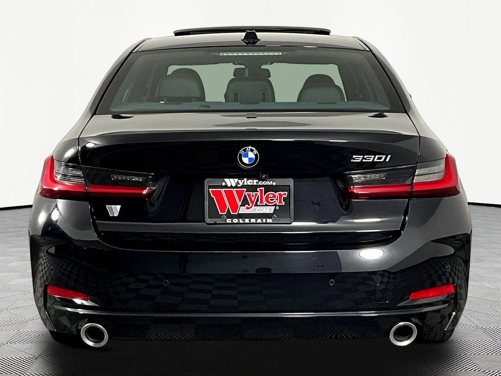 Used 2025 BMW 330i Sedan RWD image 5