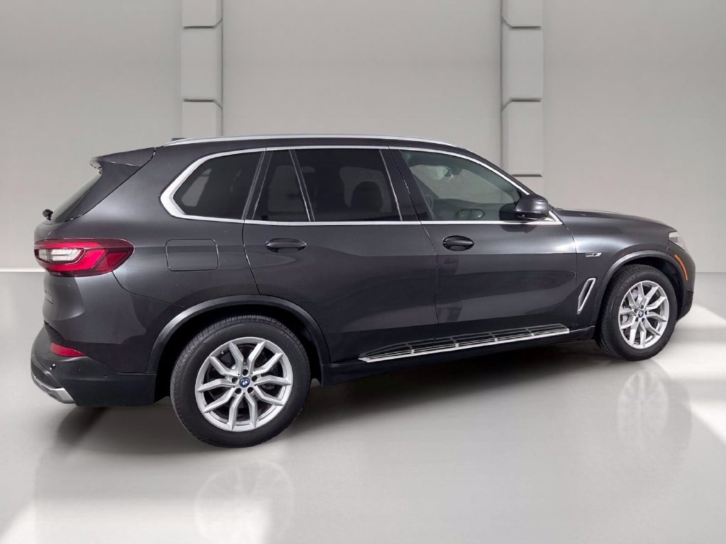 Used 2022 BMW X5 xDrive45e w/ Premium Package AWD/4WD image 4
