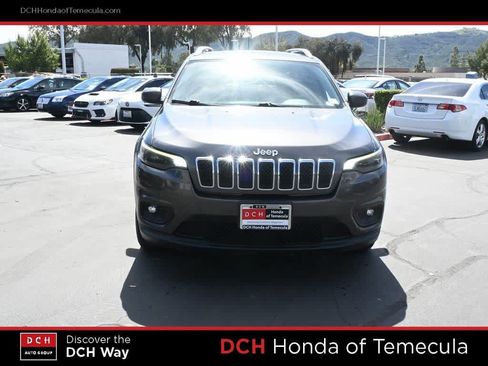 Used 2019 Jeep Cherokee Latitude Plus image 2