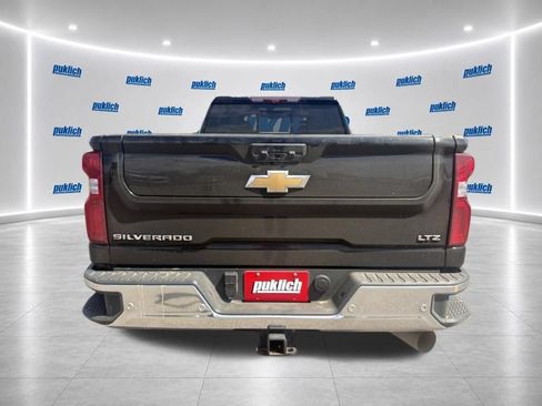 Used 2022 Chevrolet Silverado 3500 LTZ AWD/4WD image 6