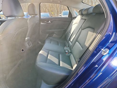 Used 2021 Kia Forte EX image 10