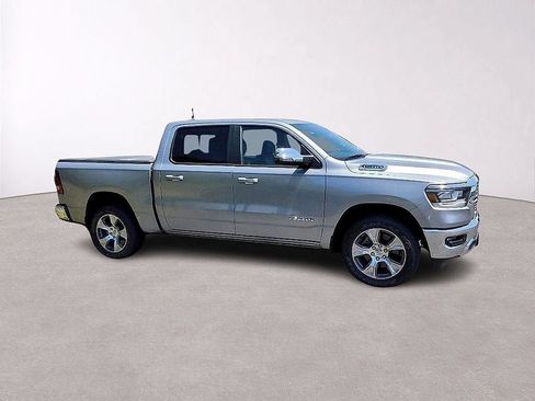 Used 2023 RAM 1500 Laramie AWD/4WD image 4