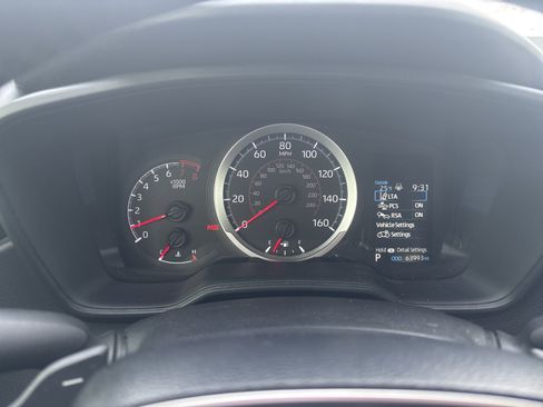 Used 2020 Toyota Corolla SE image 25